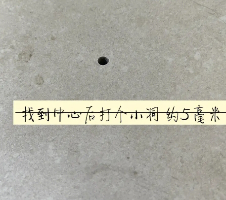 原阳瓷砖空鼓维修公司专业解答在瓷砖铺贴过程中，如果砂料搅拌不均匀，将会带来以下问题